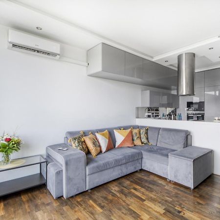 Gama Apartment Varşovia Exterior foto