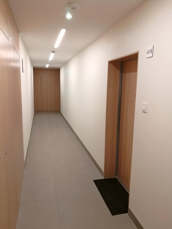 Gama Apartment Varşovia Exterior foto