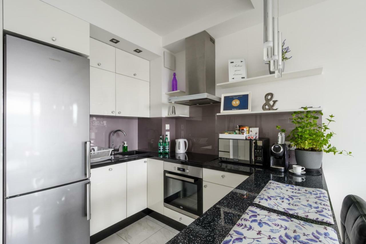 Gama Apartment Varşovia Exterior foto