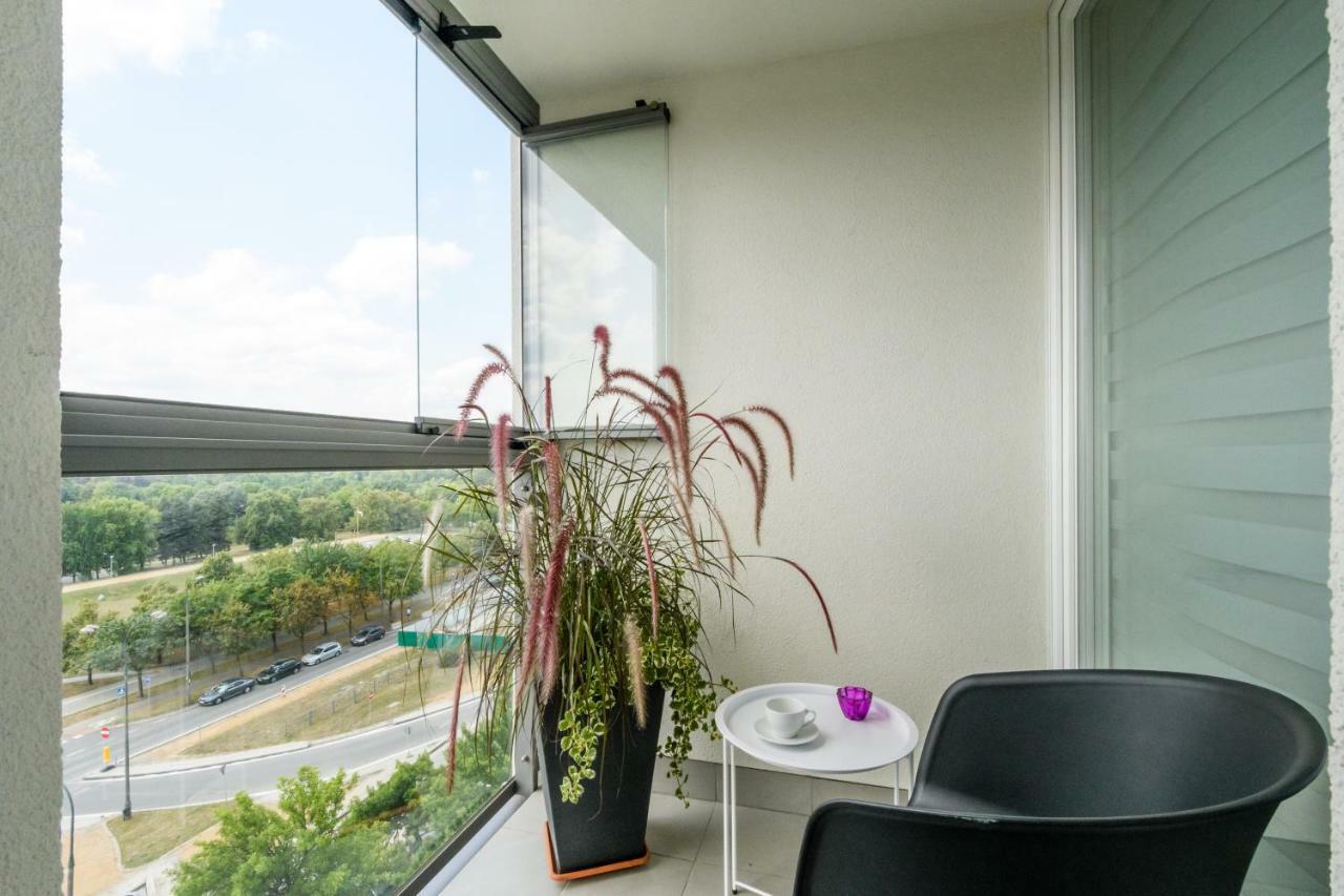 Gama Apartment Varşovia Exterior foto
